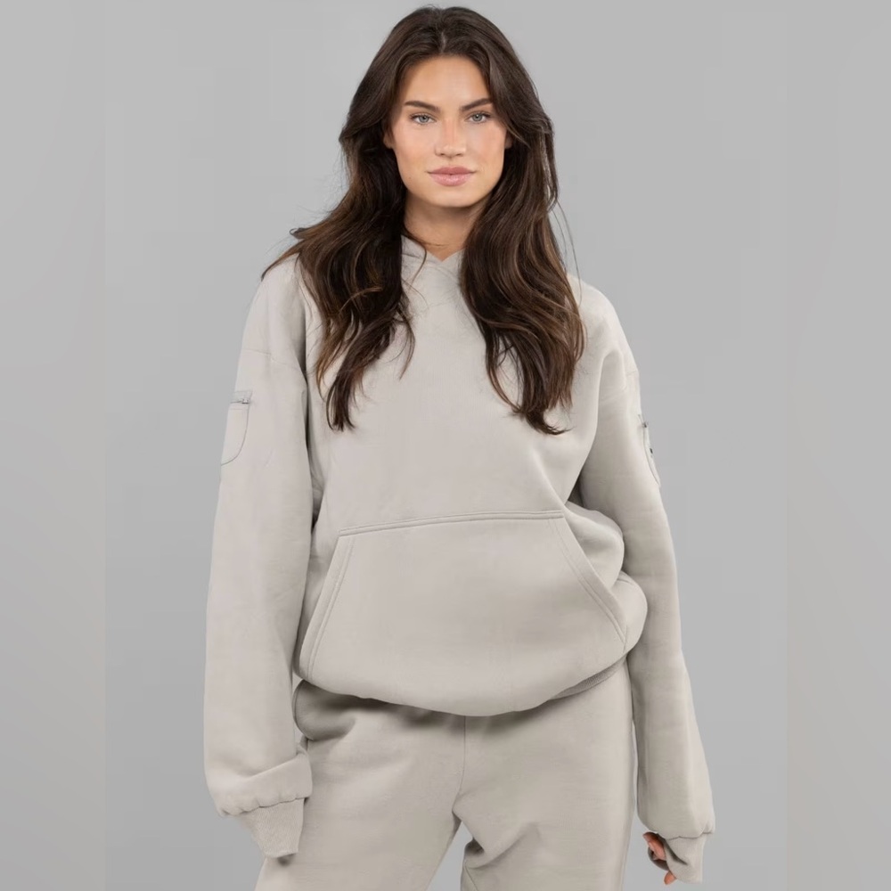 Comfrt Travel Essential Bundle (Hoodie & Sweatpants) Size Small